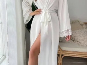 Bata Blanca Yami «Bride» + pantuflas + bolso de empaque