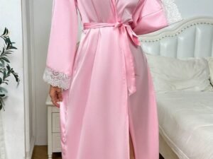 Bata Yami Rosada «Team Bride» + pantuflas + bolso de seda