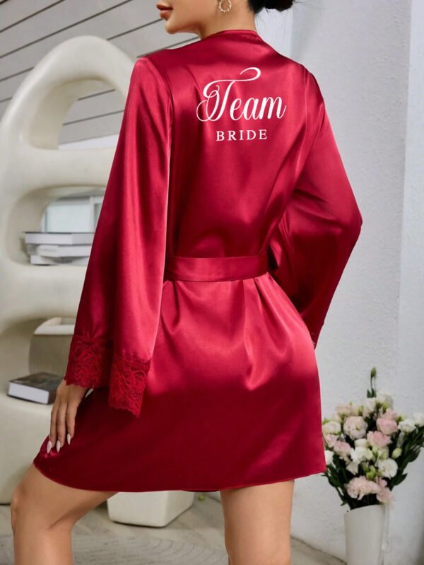 Bata Noemy Rojo «Team Bride» + pantuflas - Imagen 4