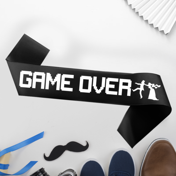Cinta Game Over  🤵🏼🤍🖤