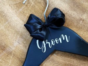 Gancho Negro «Groom»