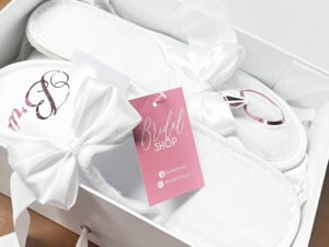 Caja en pasta dura para Novia + Bata Get Ready & Pantuflas