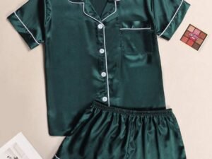 Pijama Verde Oscuro Monse «Team Bride» + pantuflas
