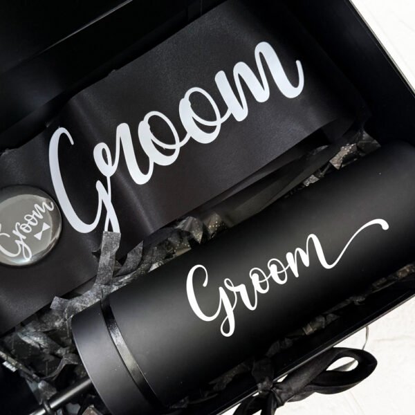 Combo #4: Groom to be + cinta + broche + vaso skinny + caja pasta dura personalizada